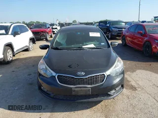2016 Kia Forte LX z VIN KNAFK5A8XG5572547, wystawiony jako IAAI lot #42087463 z przebiegiem 65 941 mil mil oraz . Historia ofert i sprzedaży dostępna na DreamBid. Obrazek 12.