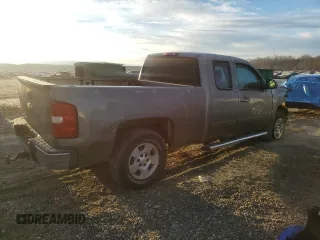 2007 Chevrolet Silverado 1500 LT w/1LT with VIN 2GCEC19J971643783, listed as a Copart auction lot 86998484 with 266,158 mi miles and Salvage Title. Bid and sale history available at carsss.com. Image 3.