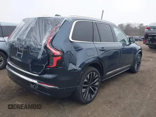 2025 Volvo XC90 with VIN YV4062PG4S1370195, listed as a IAAI auction lot 41912433 with 31 mi miles and . Bid and sale history available at DreamBid. Image 4.