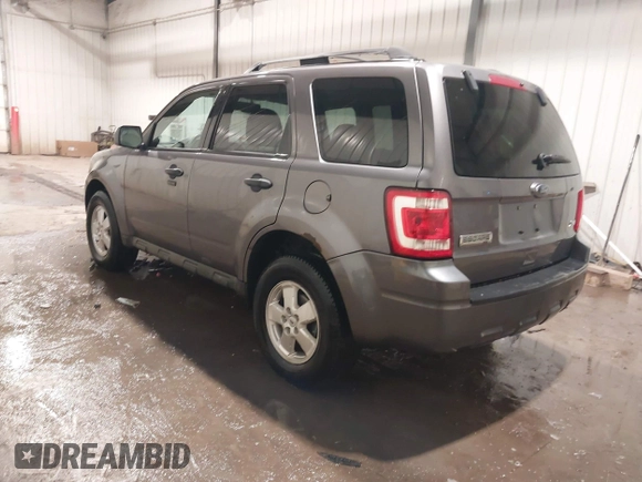 2011 Ford Escape XLT с VIN 1FMCU9DG3BKA18878, выставлен на аукционе IAAI как лот 41549599 с пробегом 114 576 миль миль и . История ставок и продаж доступна на DreamBid. Изображение 3.