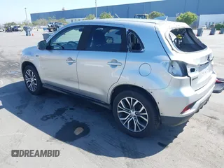 2019 Mitsubishi Outlander SE with VIN JA4AP4AU3KU021343, listed as a IAAI auction lot 42496332 with 59,566 mi miles and . Bid and sale history available at DreamBid. Image 3.