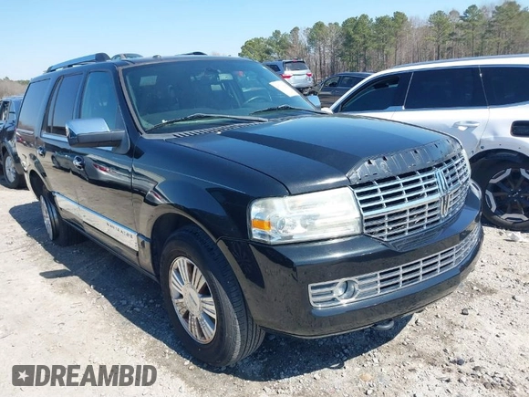 2013 Lincoln Navigator z VIN 5LMJJ2H53DEL00520, wystawiony jako IAAI lot #41769449 z przebiegiem 167 569 mil mil oraz . Historia ofert i sprzedaży dostępna na DreamBid. Obrazek 1.
