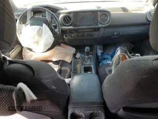2017 Toyota Tacoma SR5 z VIN 3TMCZ5AN7HM071683, wystawiony jako Copart lot #53665755 z przebiegiem 65 180 mil mil oraz Szkoda całkowita • Salvage title. Historia ofert i sprzedaży dostępna na DreamBid. Obrazek 8.