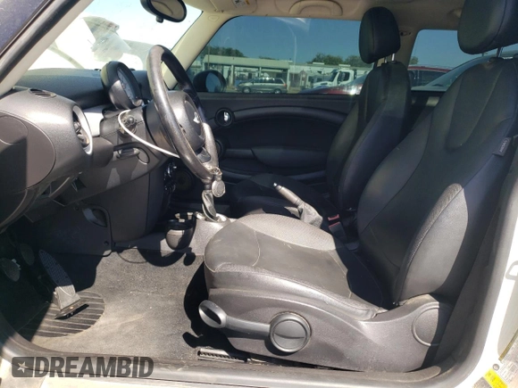 2012 MINI Hardtop with VIN WMWSU3C58CT186490, listed as a Copart auction lot 56052095 with 114,596 mi miles and Clean Title. Bid and sale history available at DreamBid. Image 7.