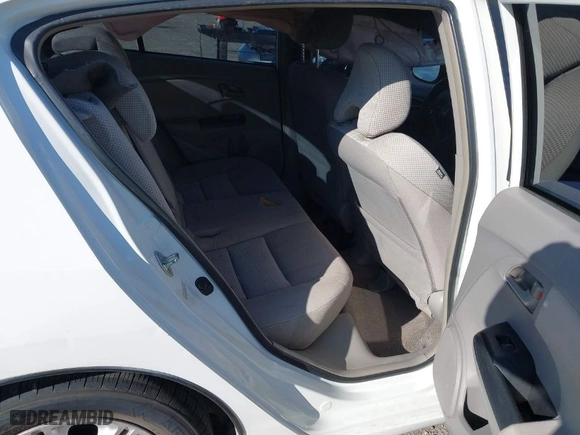 2011 Honda Insight EX with VIN JHMZE2H73BS009609, listed as a IAAI auction lot 41668074 with 252,432 mi miles. Bid and sale history available at carsss.com. Image 8.