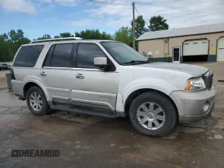 2003 Lincoln Navigator Luxury z VIN 5LMFU28R73LJ49885, wystawiony jako Copart lot #58378765 z przebiegiem 197 019 mil mil oraz Tytuł czysty. Historia ofert i sprzedaży dostępna na DreamBid. Obrazek 4.