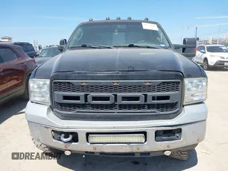 2006 Ford Super Duty F-250 XL with VIN 1FTSW21P36EB60142, listed as a IAAI auction lot 42028216 with 319,602 mi miles. Bid and sale history available at carsss.com. Image 12.
