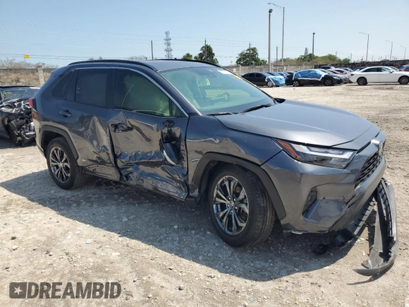 2023 Toyota RAV4 Hybrid XLE Premium z VIN JTMB6RFV2PD105642, wystawiony jako Copart lot #50714615 z przebiegiem Nie podano mil oraz Szkoda całkowita • Salvage title. Historia ofert i sprzedaży dostępna na DreamBid. Obrazek 4.