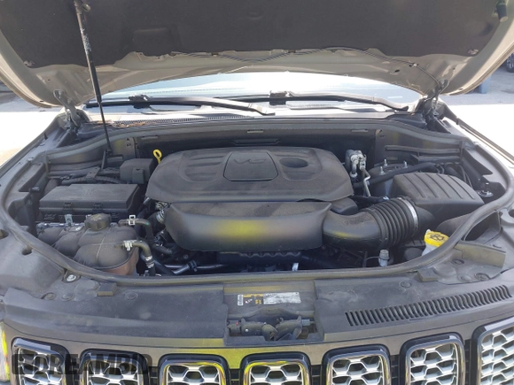 2020 Jeep Grand Cherokee Altitude with VIN 1C4RJFAG3LC141313, listed as a IAAI auction lot 41925706 with 61,000 mi miles. Bid and sale history available at carsss.com. Image 10.