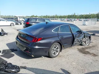 2023 Hyundai Sonata SEL z VIN KMHL64JA0PA289889, wystawiony jako IAAI lot #41931833 z przebiegiem 24 070 mil mil oraz . Historia ofert i sprzedaży dostępna na DreamBid. Obrazek 4.