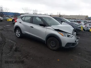 2019 Nissan Kicks S with VIN 3N1CP5CU9KL515401, listed as a IAAI auction lot 41010268 with 69,795 mi miles. Bid and sale history available at carsss.com. Image 1.