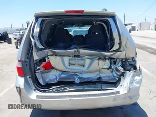 2006 Honda Odyssey EX с VIN 5FNRL38416B456655, выставлен на аукционе IAAI как лот 42543308 с пробегом 291 626 миль миль и . История ставок и продаж доступна на DreamBid. Изображение 17.
