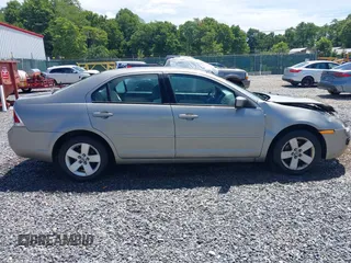 2008 Ford Fusion SE with VIN 3FAHP07198R212491, listed as a IAAI auction lot 39970757 with 258,676 mi miles. Bid and sale history available at carsss.com. Image 13.