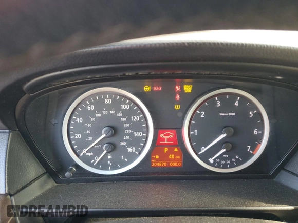 2005 BMW 5 Series 545i with VIN WBANB33505CN67031, listed as a Copart auction lot 84427644 with 204,870 mi miles and Clean Title. Bid and sale history available at carsss.com. Image 9.