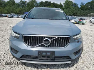 2020 Volvo XC40 Inscription with VIN YV4162UL2L2268301, listed as a Copart auction lot 68509984 with 85,758 mi miles and Salvage Title. Bid and sale history available at DreamBid. Image 5.
