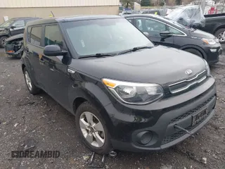 2019 Kia Soul z VIN KNDJN2A24K7014964, wystawiony jako IAAI lot #41611051 z przebiegiem 60 958 mil mil oraz . Historia ofert i sprzedaży dostępna na DreamBid. Obrazek 1.