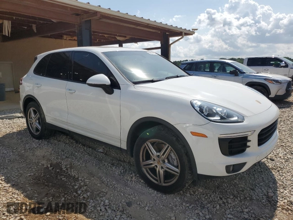 2016 Porsche Cayenne z VIN WP1AA2A26GLA09807, wystawiony jako Copart lot #59619335 z przebiegiem 102 327 mil mil oraz Szkoda całkowita • Salvage title. Historia ofert i sprzedaży dostępna na DreamBid. Obrazek 4.