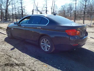 2015 BMW 5 Series 528i xDrive with VIN WBA5A7C50FD621076, listed as a IAAI auction lot 41823319 with 113,631 mi miles and . Bid and sale history available at carsss.com. Image 3.