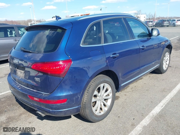2016 Audi Q5 Premium with VIN WA1C2AFP0GA053619, listed as a IAAI auction lot 41839925 with 186,862 mi miles. Bid and sale history available at carsss.com. Image 4.