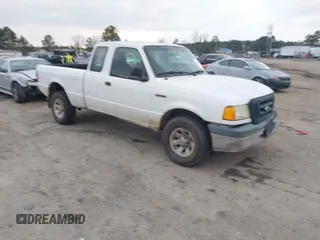 2005 Ford Ranger XL with VIN 1FTZR15E95PA54029, listed as a IAAI auction lot 41417869 with 211,193 mi miles. Bid and sale history available at carsss.com. Image 1.