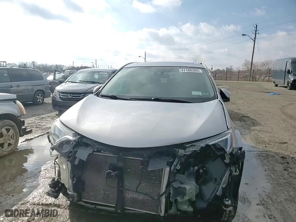 2018 Toyota RAV4 XLE with VIN 2T3WFREV0JW446843, listed as a Copart auction lot 47188365 with 102,482 mi miles and Salvage Title. Bid and sale history available at carsss.com. Image 12.