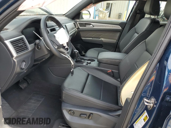 2023 Volkswagen Atlas SE с VIN 1V2LC2CA0PC218015, выставлен на аукционе Copart как лот 57940744 с пробегом 18 021 миль миль и Списание • Salvage title. История ставок и продаж доступна на DreamBid. Изображение 7.