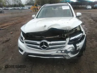 2018 Mercedes-Benz GLC 300 with VIN WDC0G4JB7JV021512, listed as a IAAI auction lot 41905040 with 120,430 mi miles and . Bid and sale history available at DreamBid. Image 6.