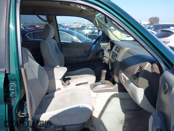 2000 Mitsubishi Montero LS z VIN JA4LS31H2YP027291, wystawiony jako IAAI lot #42519886 z przebiegiem 249 915 mil mil oraz . Historia ofert i sprzedaży dostępna na DreamBid. Obrazek 5.