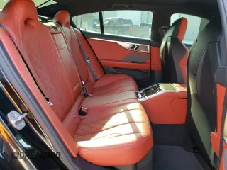 2022 BMW M8 Competition z VIN WBSGV0C08NCH18537, wystawiony jako Copart lot #50767325 z przebiegiem 46 180 mil mil oraz Tytuł czysty. Historia ofert i sprzedaży dostępna na DreamBid. Obrazek 11.