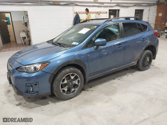 2020 Subaru Crosstrek Premium with VIN JF2GTAPC4L8202181, listed as a IAAI auction lot 41964713 with 33,172 mi miles. Bid and sale history available at carsss.com. Image 2.
