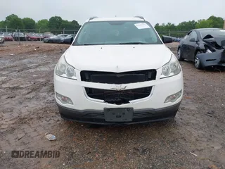2012 Chevrolet Traverse LS z VIN 1GNKREED5CJ382846, wystawiony jako IAAI lot #42237492 z przebiegiem 145 810 mil mil oraz . Historia ofert i sprzedaży dostępna na DreamBid. Obrazek 6.