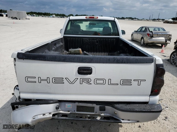 2007 Chevrolet Silverado 1500 Classic Work Truck with VIN 1GCEC14X37Z194085, listed as a Copart auction lot 54528854 with 203,792 mi miles and Salvage Title. Bid and sale history available at carsss.com. Image 6.