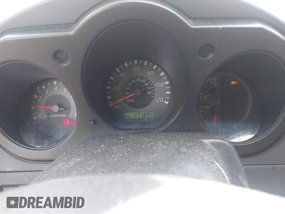 2002 Nissan Xterra XE with VIN 5N1ED28Y22C568764, listed as a IAAI auction lot 42467885 with 271,694 mi miles and . Bid and sale history available at DreamBid. Image 7.