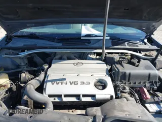 2005 Lexus ES 330 with VIN JTHBA30G155069616, listed as a IAAI auction lot 42093544 with 291,157 mi miles. Bid and sale history available at carsss.com. Image 10.