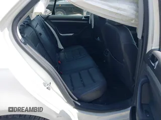 2008 Volkswagen Jetta SE with VIN 3VWRZ71KX8M192099, listed as a IAAI auction lot 42198564 with 125,699 mi miles and . Bid and sale history available at DreamBid. Image 8.