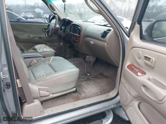 2001 Toyota Tundra Ltd with VIN 5TBBT48151S220102, listed as a IAAI auction lot 41628923 with 263,433 mi miles. Bid and sale history available at carsss.com. Image 5.