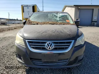 2010 Volkswagen Routan SE z VIN 2V4RW3D1XAR333426, wystawiony jako Copart lot #52891685 z przebiegiem 142 051 mil mil oraz Szkoda całkowita • Salvage title. Historia ofert i sprzedaży dostępna na DreamBid. Obrazek 5.