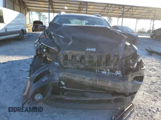 2018 Jeep Cherokee Latitude with VIN 1C4PJLCB6JD518425, listed as a Copart auction lot 89181885 with 120,346 mi miles and Salvage title. Bid and sale history available at DreamBid. Image 5.