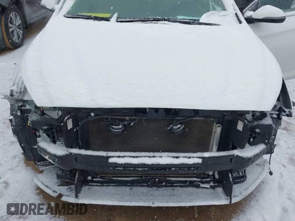 2018 Hyundai Sonata Sport with VIN 5NPE34AF9JH665989, listed as a IAAI auction lot 41621642 with 92,167 mi miles and . Bid and sale history available at carsss.com. Image 6.