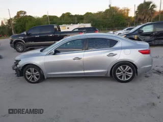 2013 Acura ILX with VIN 19VDE1F39DE010087, listed as a IAAI auction lot 41832973 with 214,137 mi miles. Bid and sale history available at carsss.com. Image 14.