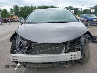 2021 Toyota Sienna LE with VIN 5TDKRKEC9MS034194, listed as a IAAI auction lot 42552990 with 21,633 mi miles and . Bid and sale history available at DreamBid. Image 6.