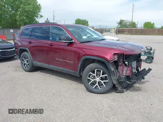 2024 Jeep Grand Cherokee Limited z VIN 1C4RJKBG6R8603317, wystawiony jako IAAI lot #42256390 z przebiegiem 12 649 mil mil oraz . Historia ofert i sprzedaży dostępna na DreamBid. Obrazek 1.