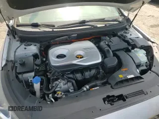 2019 Hyundai Sonata SE с VIN KMHE24L33KA085051, выставлен на аукционе Copart как лот 59424055 с пробегом 107 150 миль миль и Чистый • Clean title. История ставок и продаж доступна на DreamBid. Изображение 13.