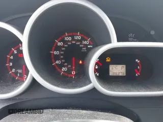 2009 Toyota Matrix S z VIN 2T1KE40E79C014333, wystawiony jako IAAI lot #42207936 z przebiegiem 186 376 mil mil oraz . Historia ofert i sprzedaży dostępna na DreamBid. Obrazek 7.