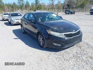 2013 Kia Optima LX z VIN 5XXGM4A74DG161347, wystawiony jako IAAI lot #41530740 z przebiegiem 238 518 mil mil oraz . Historia ofert i sprzedaży dostępna na DreamBid. Obrazek 1.