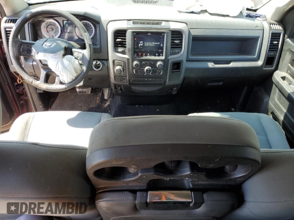 2019 Ram 1500 Express z VIN 1C6RR7FG2KS568503, wystawiony jako Copart lot #53268345 z przebiegiem 105 687 mil mil oraz Szkoda całkowita • Salvage title. Historia ofert i sprzedaży dostępna na DreamBid. Obrazek 8.
