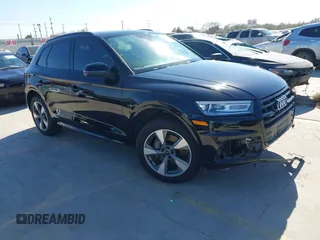 2020 Audi Q5 Premium with VIN WA1ANAFY4L2088840, listed as a IAAI auction lot 41392034 with 33,501 mi miles and . Bid and sale history available at DreamBid. Image 1.