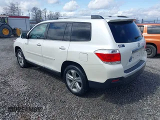 2012 Toyota Highlander Limited with VIN 5TDDK3EH6CS122455, listed as a IAAI auction lot 41824335 with 154,149 mi miles. Bid and sale history available at carsss.com. Image 3.