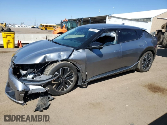 2024 Kia EV6 Wind z VIN KNDC3DLC8R5203168, wystawiony jako Copart lot #53138585 z przebiegiem 9 398 mil mil oraz Szkoda całkowita • Salvage title. Historia ofert i sprzedaży dostępna na DreamBid. Obrazek 1.