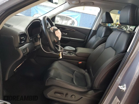 2024 Honda Pilot Touring with VIN 5FNYG1H72RB039726, listed as a Copart auction lot 81372524 with 10,851 mi miles and Salvage Title. Bid and sale history available at carsss.com. Image 7.